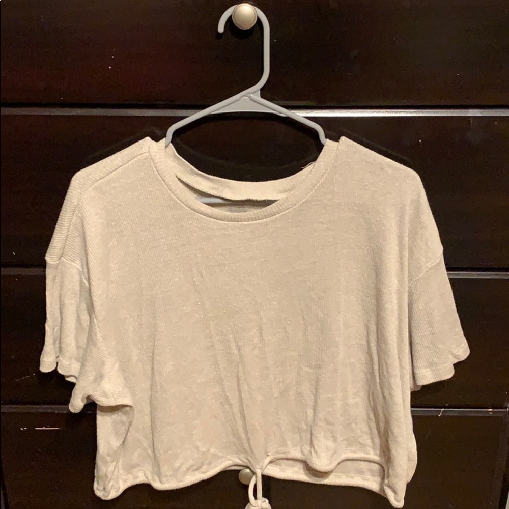 american eagle tee!